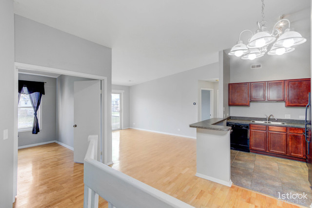 1348 McDowell Road, Unit 201 Naperville, IL 60563 - Photo 4 of 20