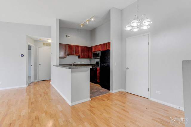 1348 McDowell Road, Unit 201 Naperville, IL 60563 - Photo 7 of 20