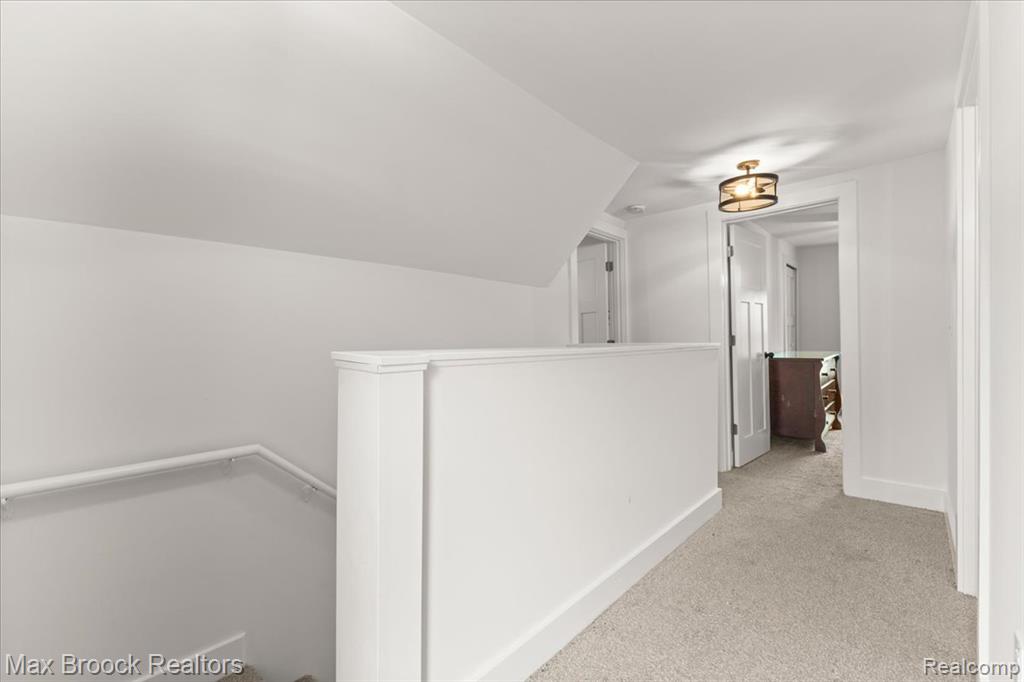 515 West Clinton Street Howell, MI 48843 - Photo 15 of 29