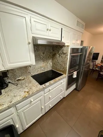 $249,950 | 945 South Clovis Avenue, Unit V, Fresno, CA 93727