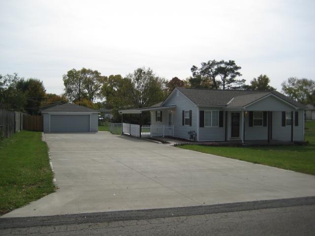 433 Stockbridge Road Columbus, OH 43207 - Photo 3 of 12 Gallery Image 3