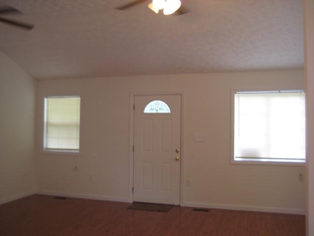 433 Stockbridge Road Columbus, OH 43207 - Photo 5 of 12 Gallery Image 5