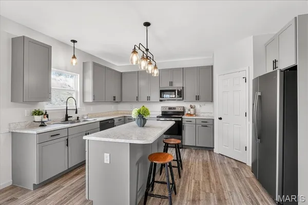 $435,000 | 5380 Shawnee View Court, Eureka, MO 63025