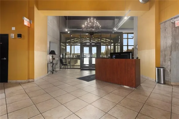 $305,000 | 600 Admiral Boulevard, Unit 601, Kansas City, MO 64106