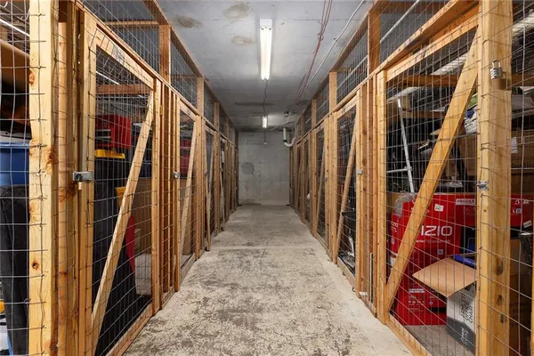 $305,000 | 600 Admiral Boulevard, Unit 601, Kansas City, MO 64106