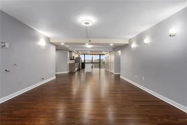 $305,000 | 600 Admiral Boulevard, Unit 601, Kansas City, MO 64106