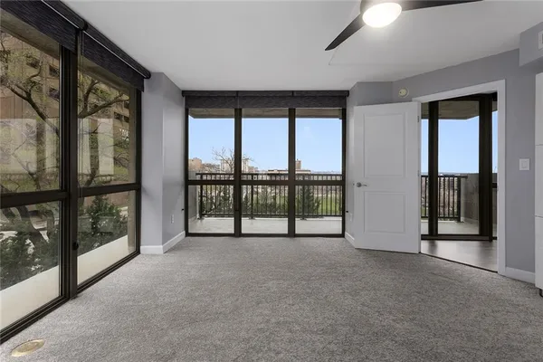 $305,000 | 600 Admiral Boulevard, Unit 601, Kansas City, MO 64106