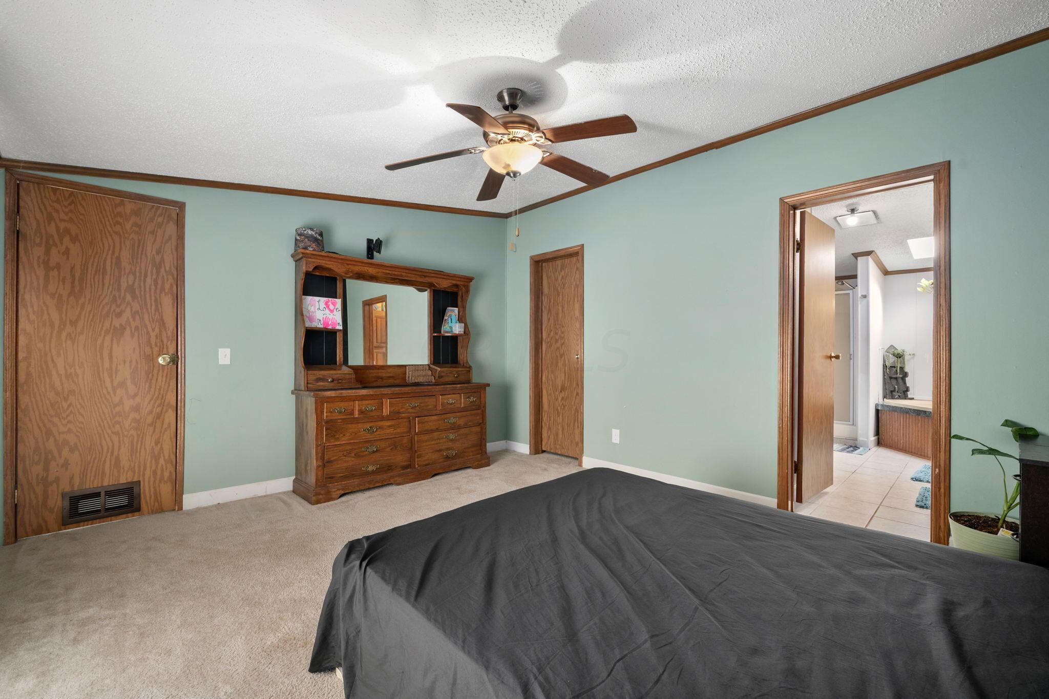 8150 Royalton Road Southwest Lancaster, OH 43130 - Photo 31 of 58 31-web-or-mls-DSC08605