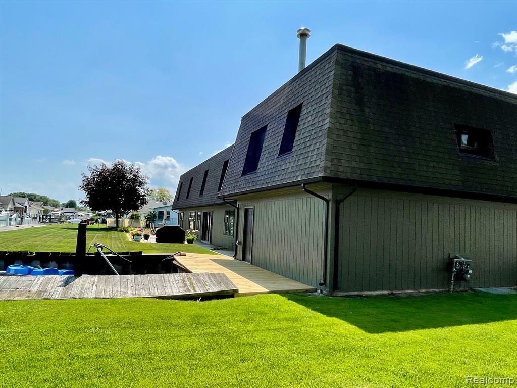 46070 Edgewater Street Chesterfield, MI 48047 - Photo 18 of 65