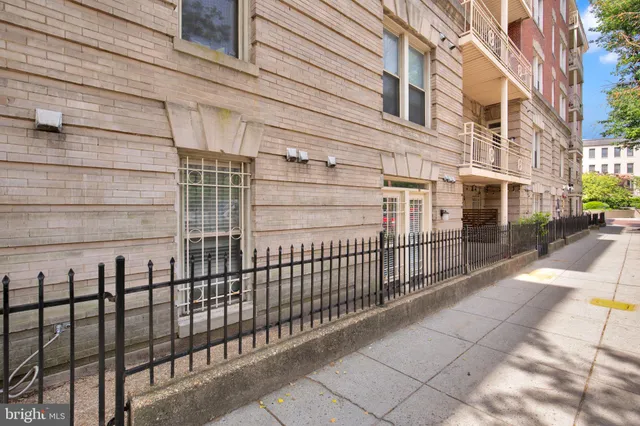 $379,900 | 1801 Calvert Street Northwest, Unit G9, Washington, DC 20009