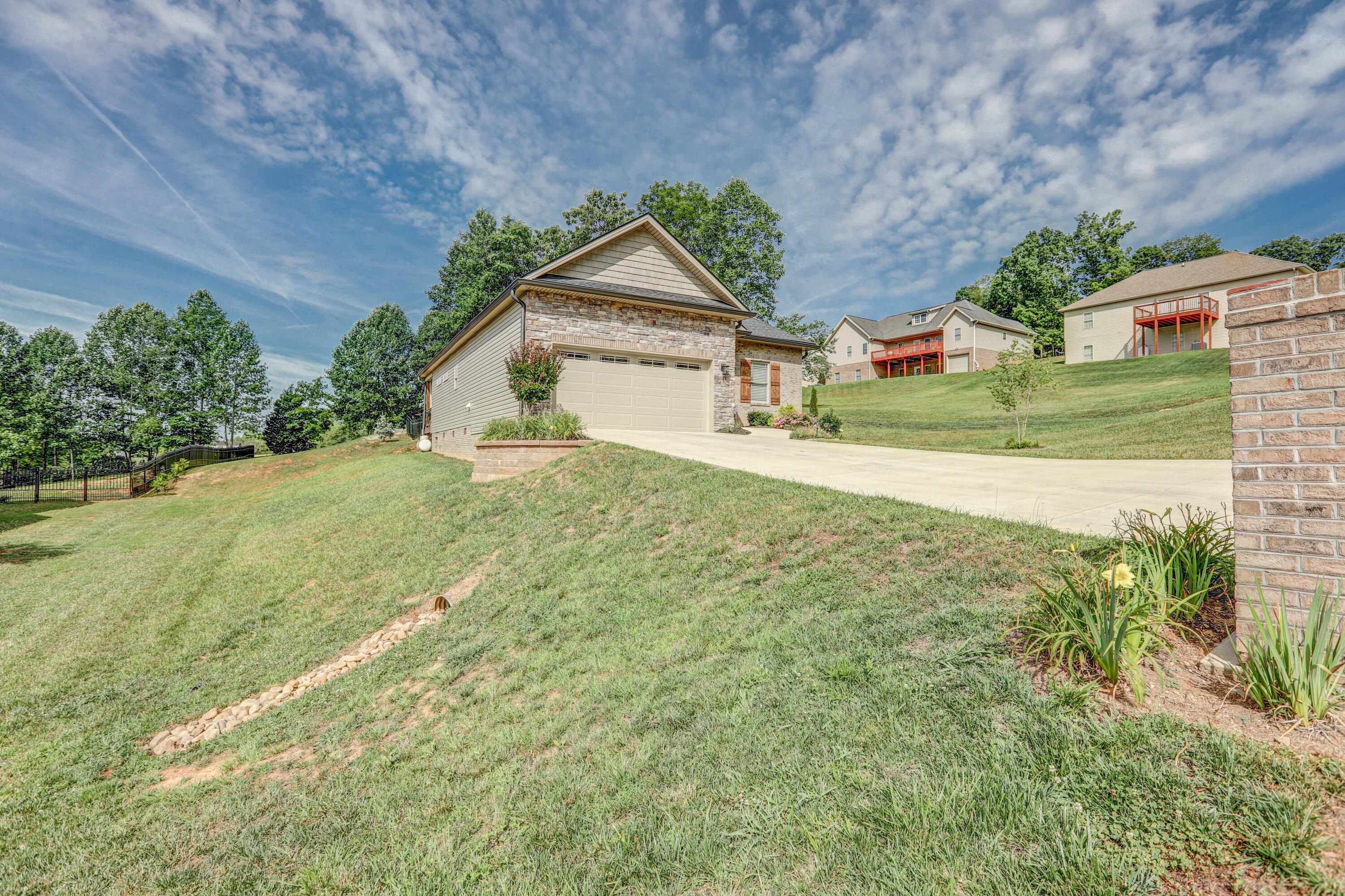 753 Pasture Ridge Road Piney Flats, TN 37686 - Photo 3 of 36 B42A8493_4_5_6_7