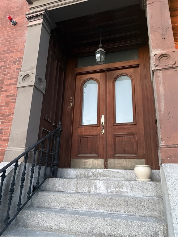 39 High Street, Unit 2 Boston, MA 02129 - Photo 4 of 11