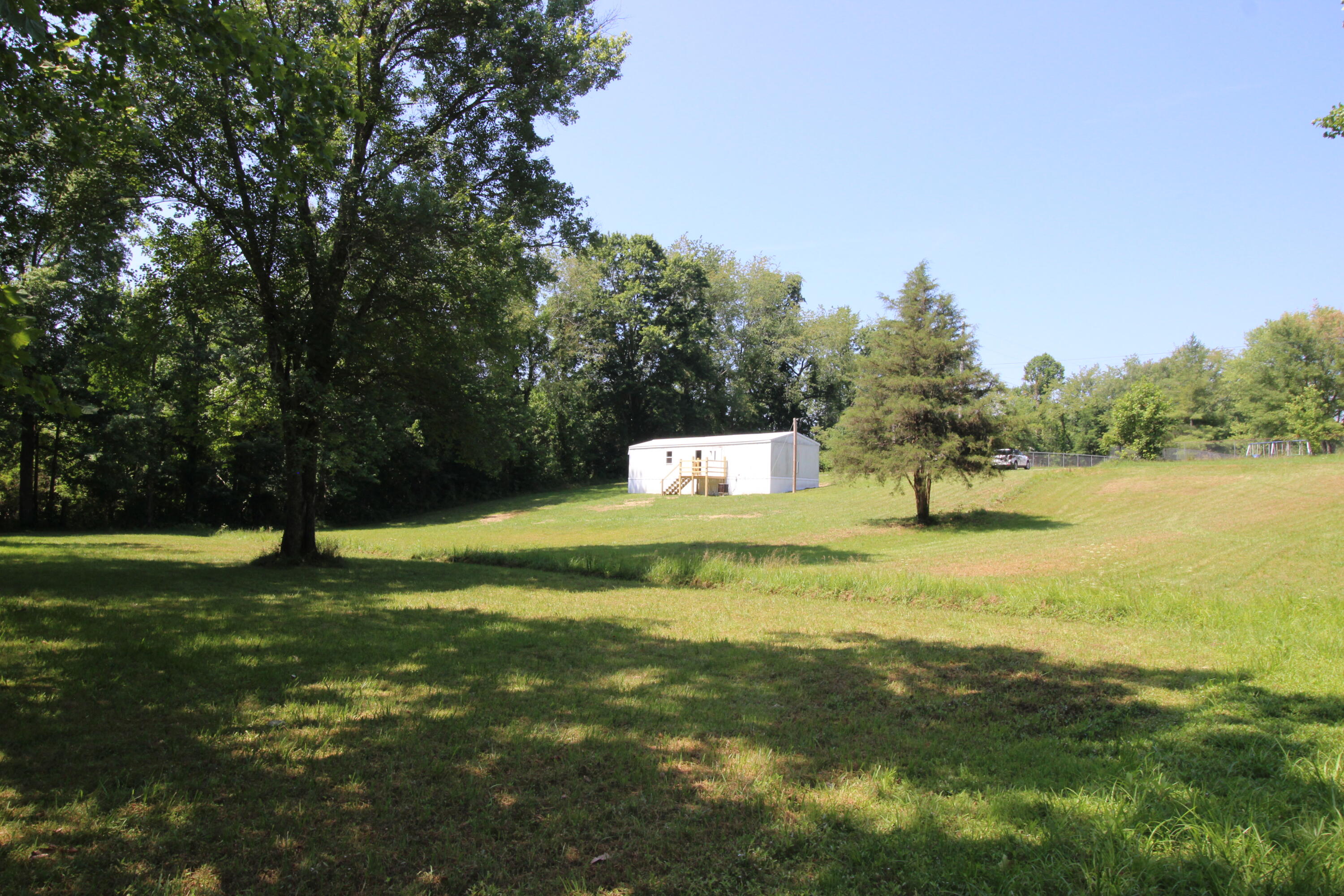 278 Beartrack Subdivision Road Beattyville, KY 41311 - Photo 24 of 37 Left Side