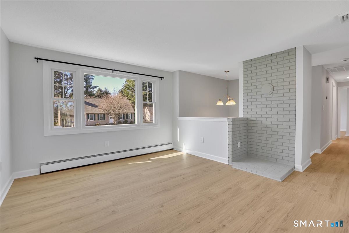 8 Blue Meadow Road Middletown, CT 06457 - Photo 11 of 26