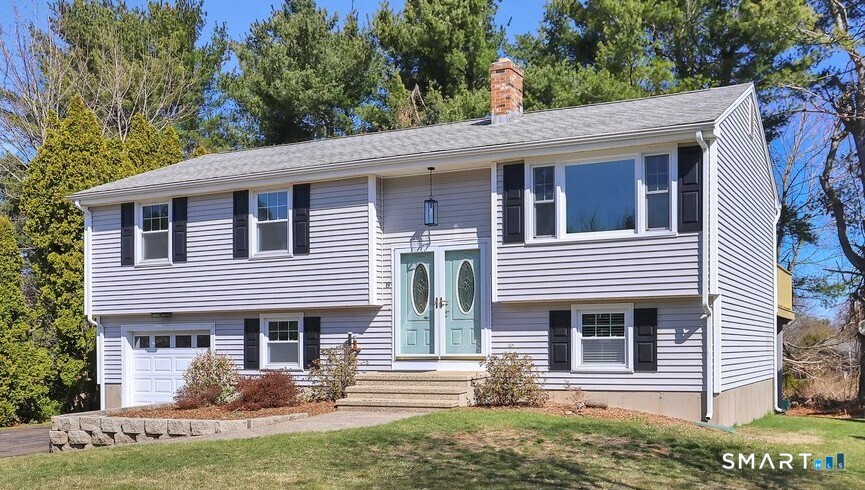 8 Blue Meadow Road Middletown, CT 06457 - Photo 2 of 26