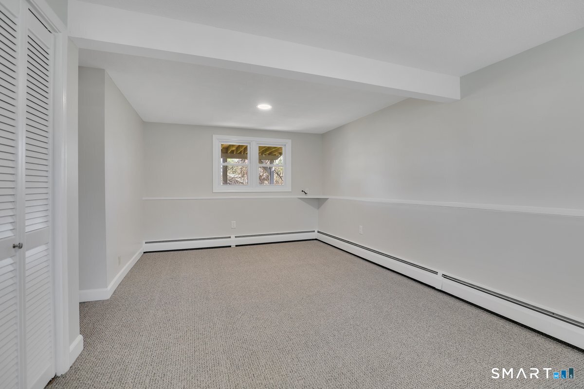 8 Blue Meadow Road Middletown, CT 06457 - Photo 23 of 26