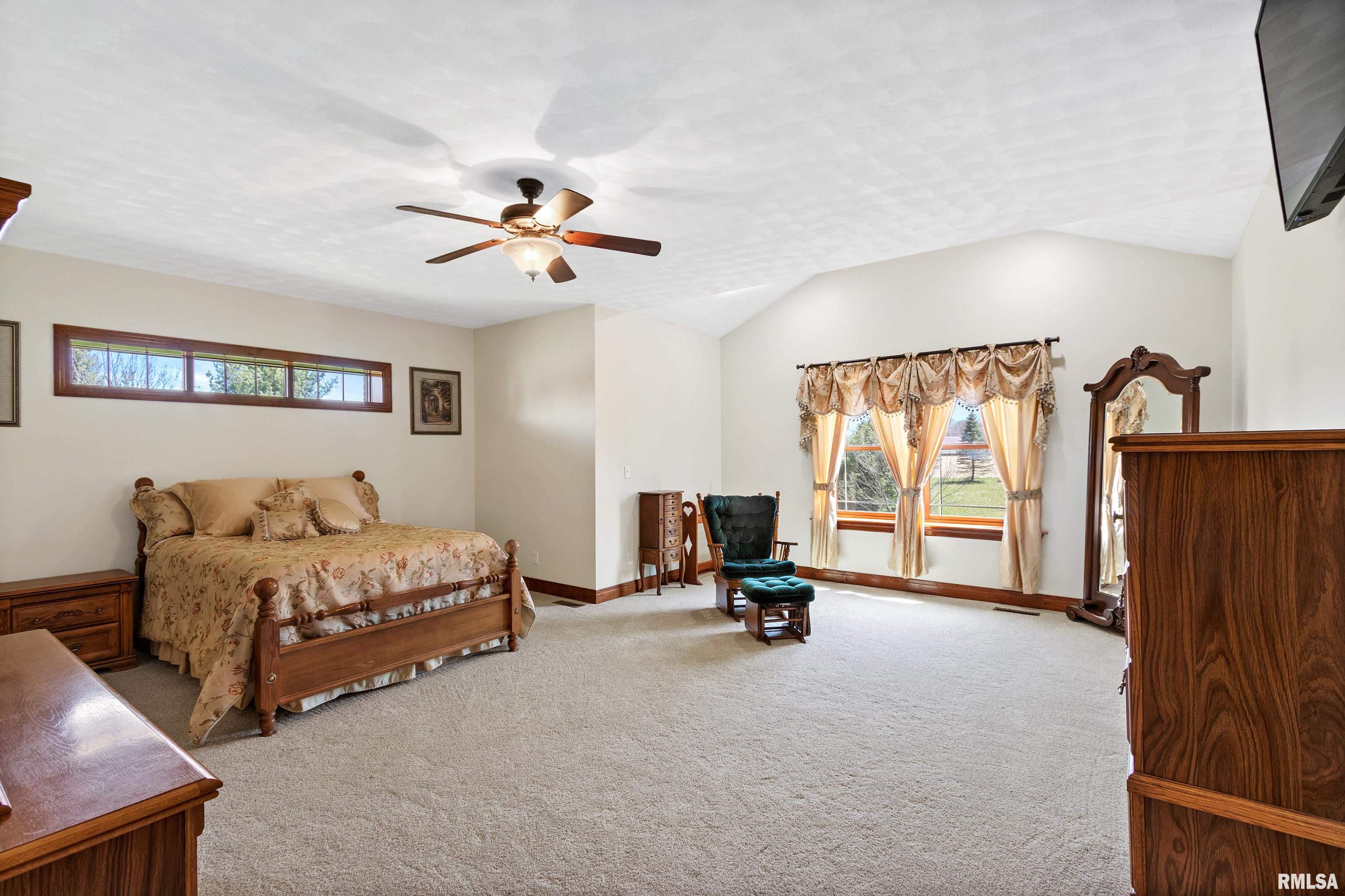 8202 South Hidden Point Road Glasford, IL 61533 - Photo 15 of 63