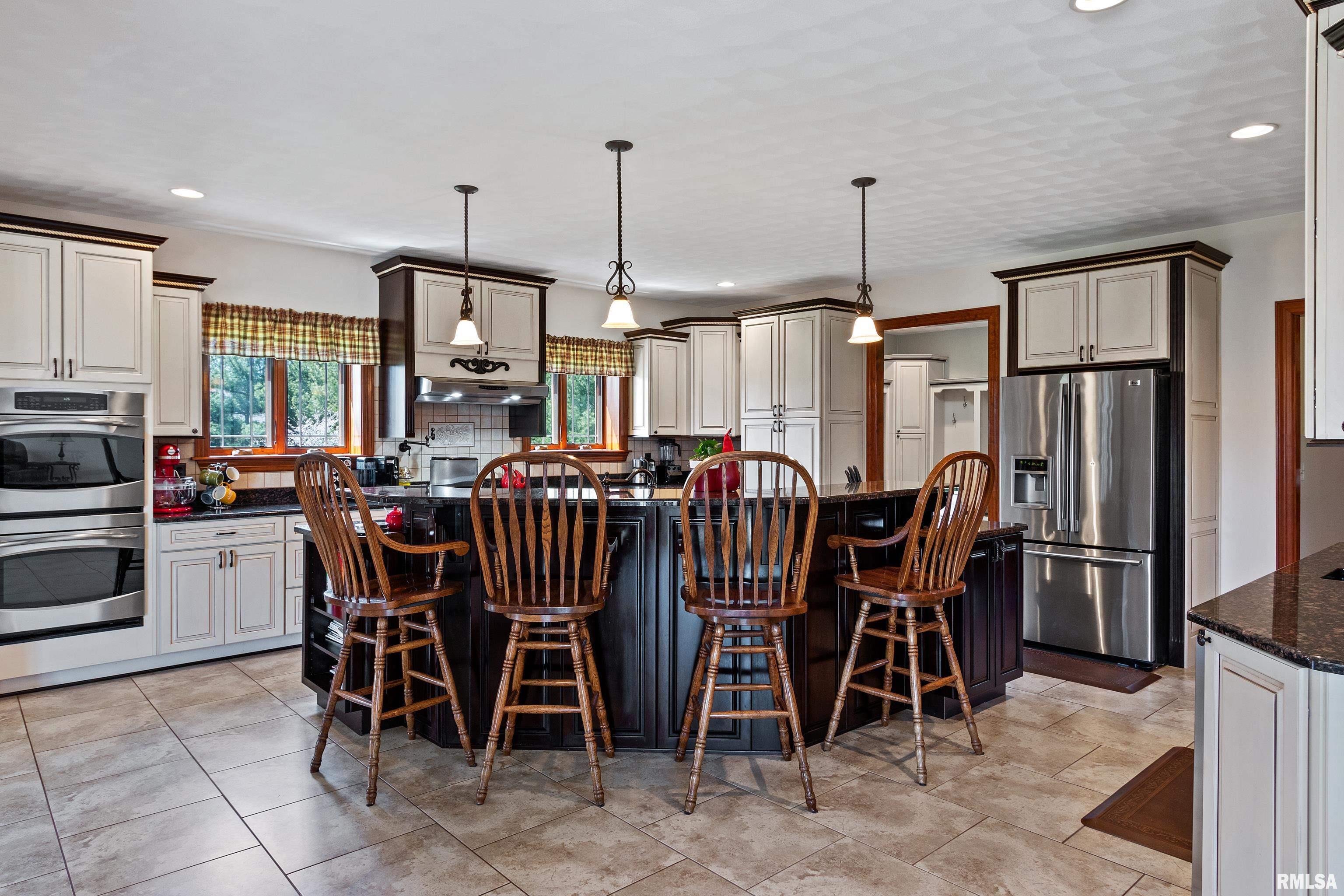 8202 South Hidden Point Road Glasford, IL 61533 - Photo 21 of 63