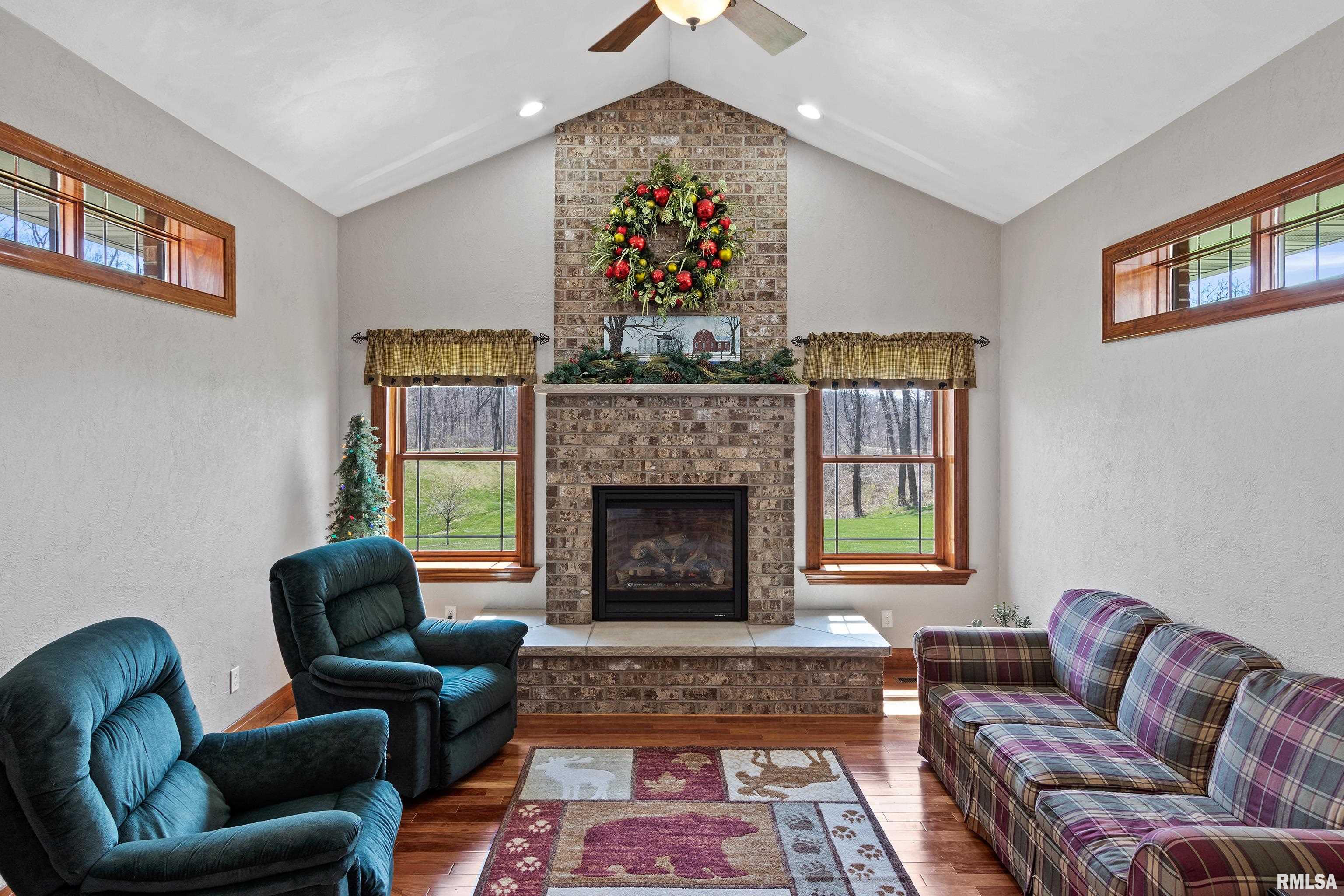 8202 South Hidden Point Road Glasford, IL 61533 - Photo 25 of 63