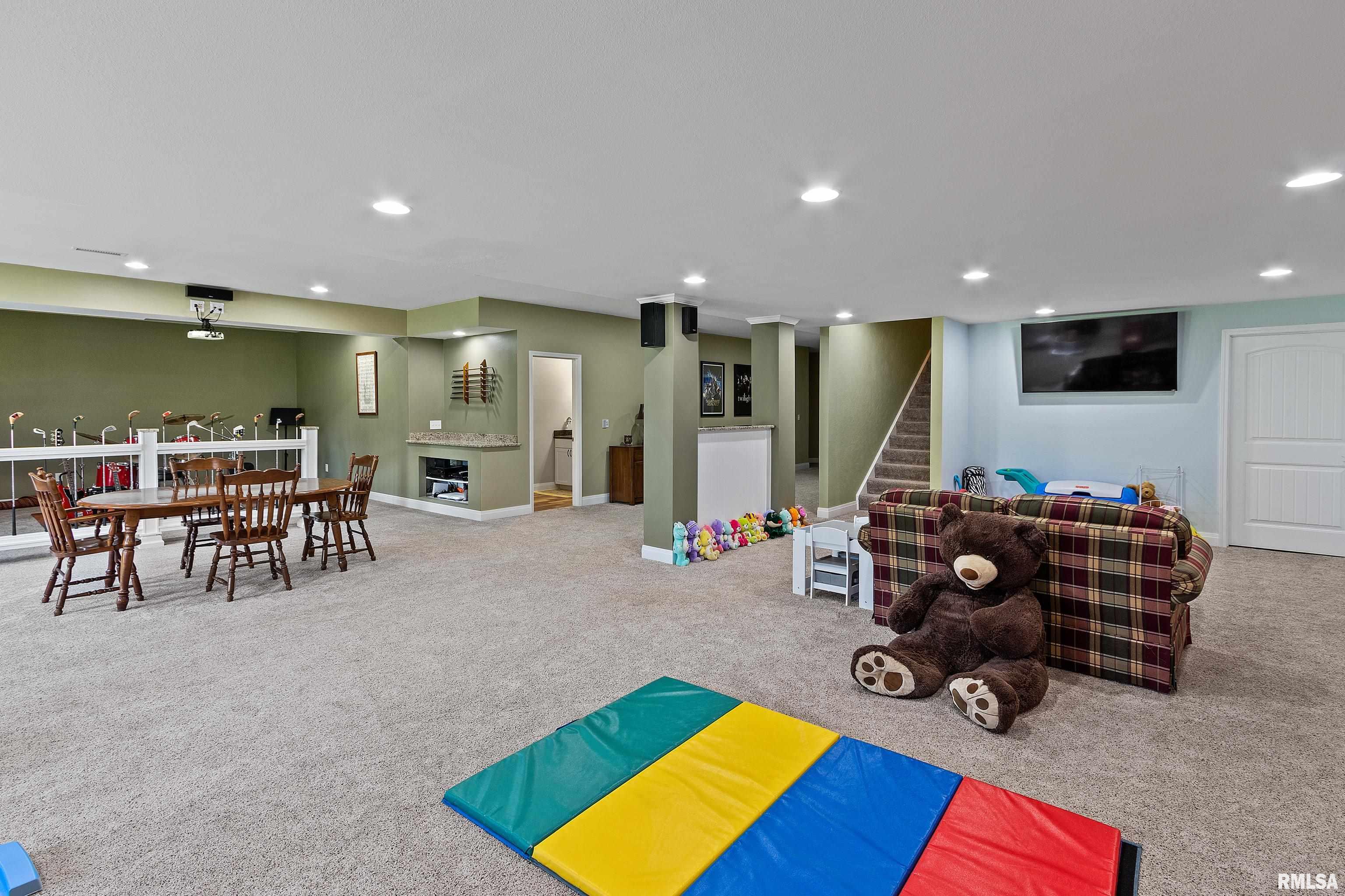 8202 South Hidden Point Road Glasford, IL 61533 - Photo 40 of 63