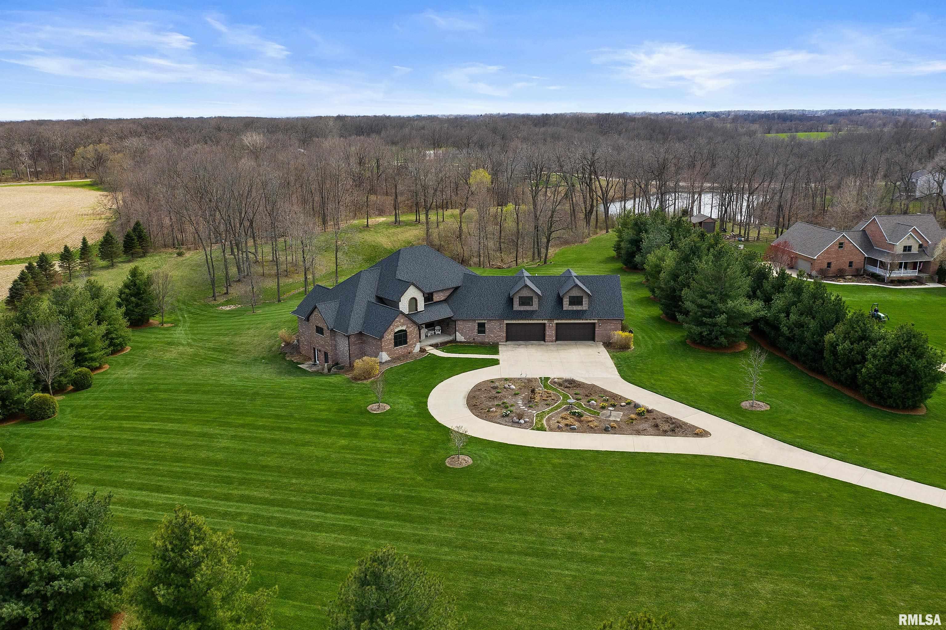 8202 South Hidden Point Road Glasford, IL 61533 - Photo 5 of 63