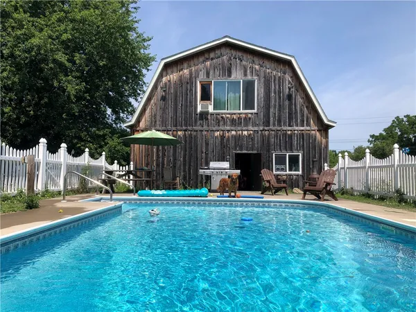 $299,900 | 300 Cayuga Street, Springport, NY 13160