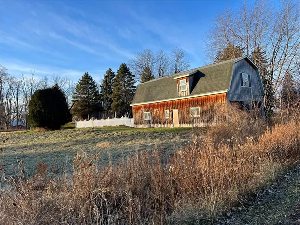 $299,900 | 300 Cayuga Street, Springport, NY 13160