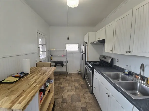 $299,900 | 300 Cayuga Street, Springport, NY 13160