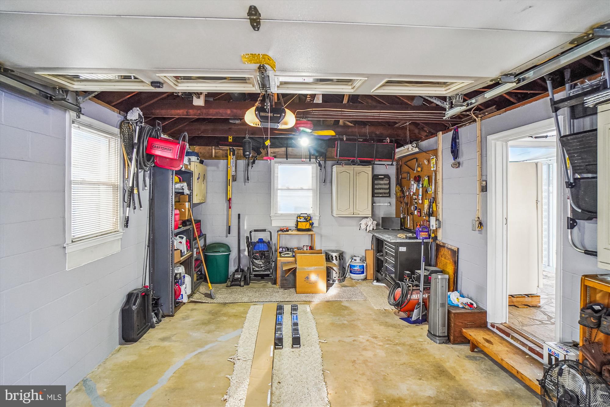 438 Hook Road Westminster, MD 21157 - Photo 13 of 59 Garage