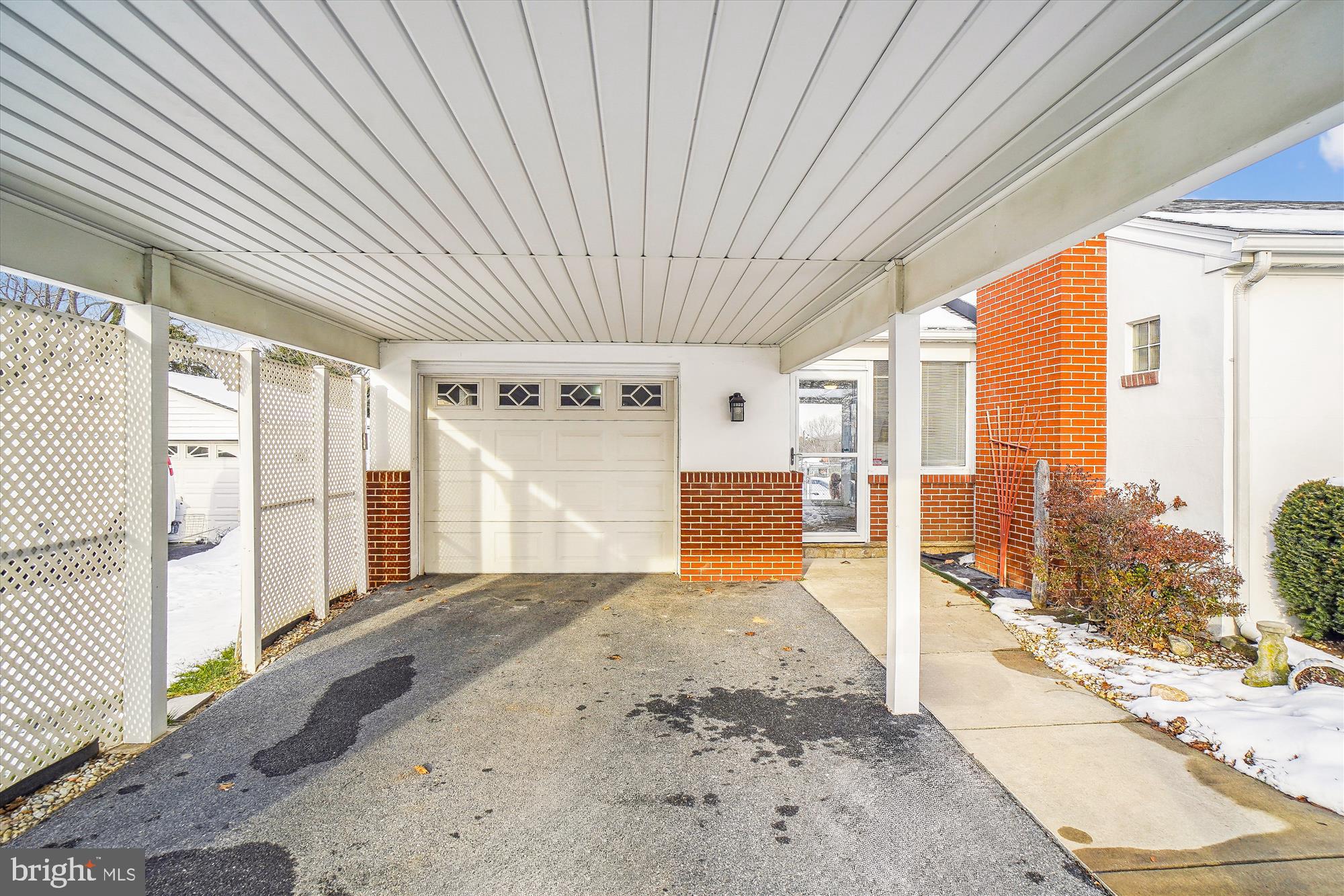 438 Hook Road Westminster, MD 21157 - Photo 3 of 59 Car Port