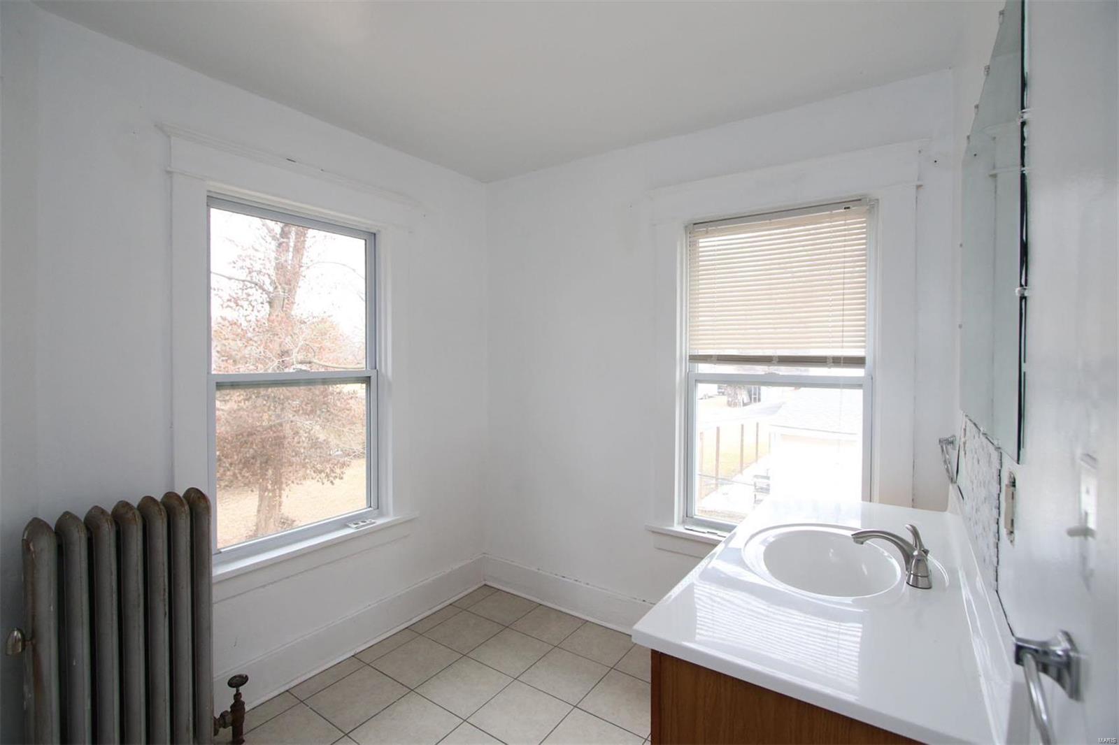 1100 Cardinal Street Alton, IL 62002 - Photo 21 of 22 Gallery Image 21