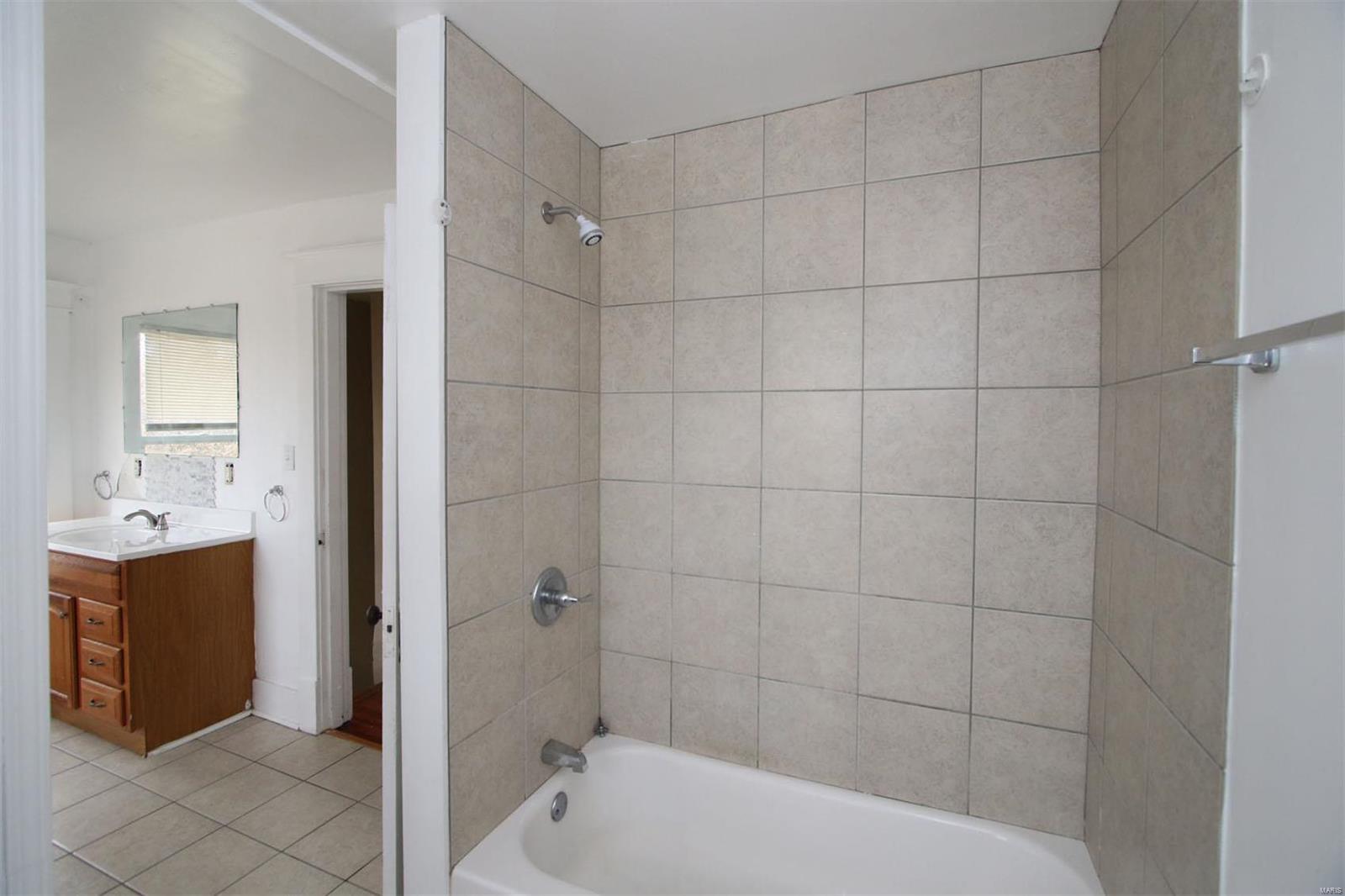 1100 Cardinal Street Alton, IL 62002 - Photo 22 of 22 Gallery Image 22
