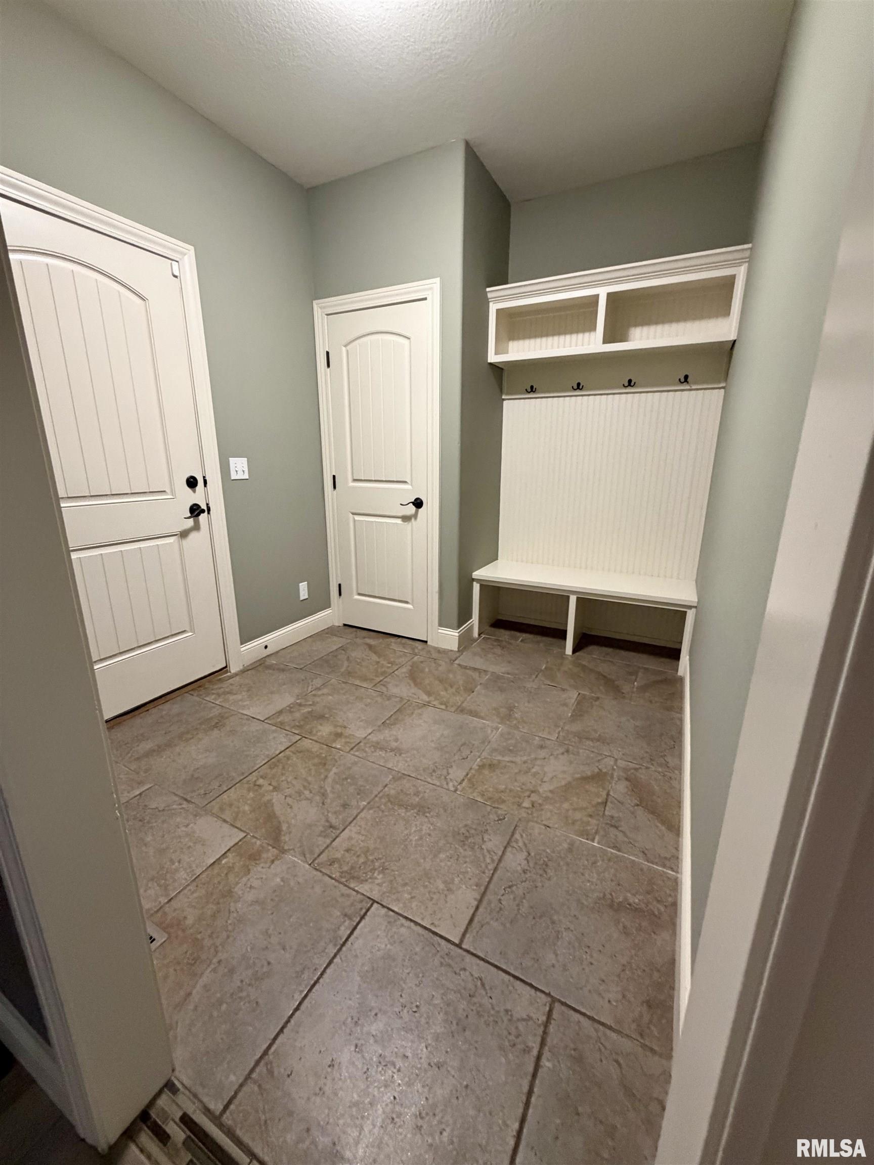 66 Warwick Circle Morton, IL 61550 - Photo 14 of 34