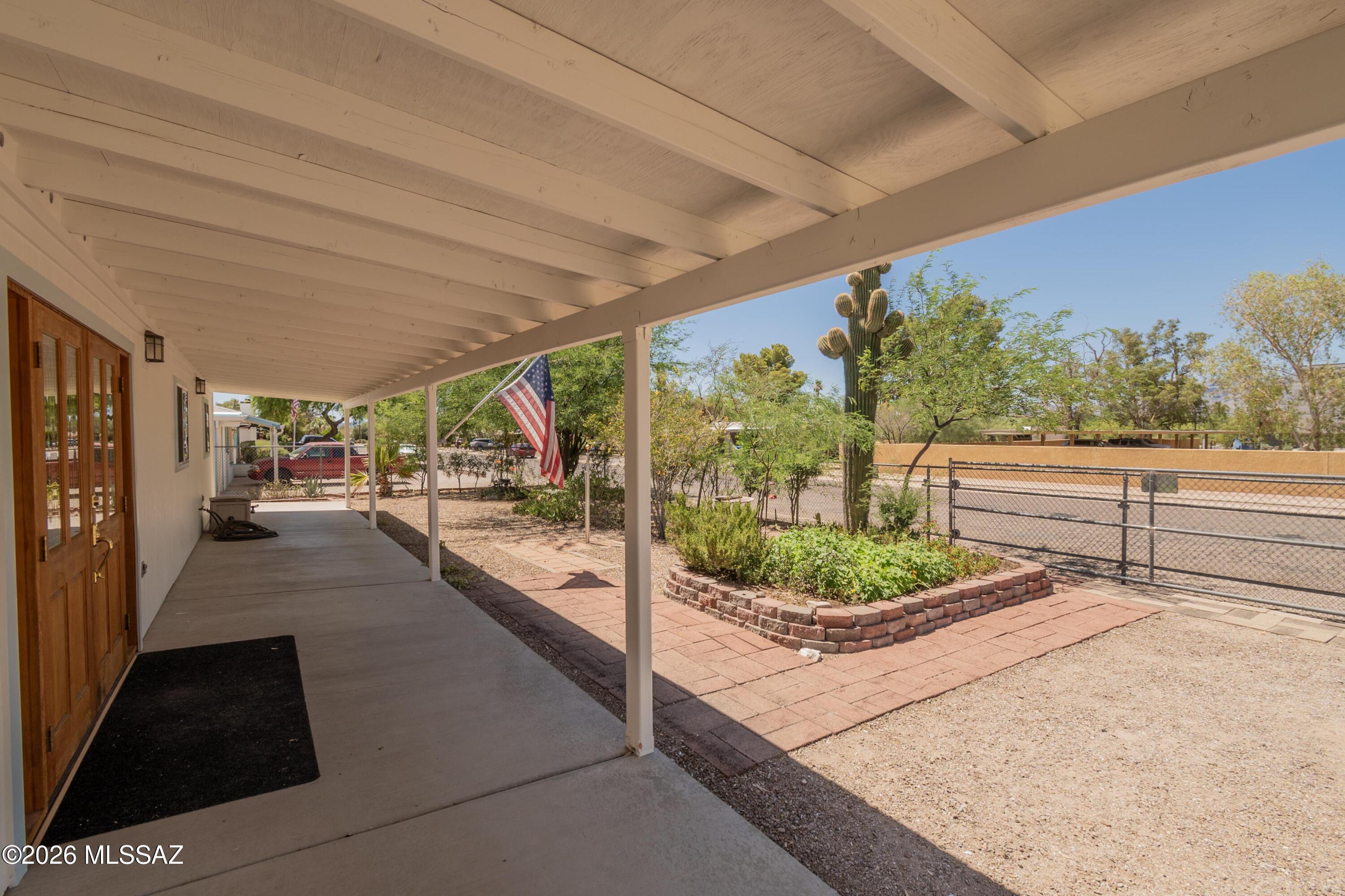 6202 East Timrod Street Tucson, AZ 85711 - Photo 4 of 36 Front Patio 2