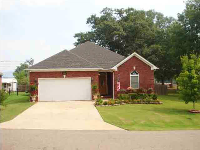 1191 Buckelew Bridge Road Anniston, AL 36207 - Photo 1 of 23