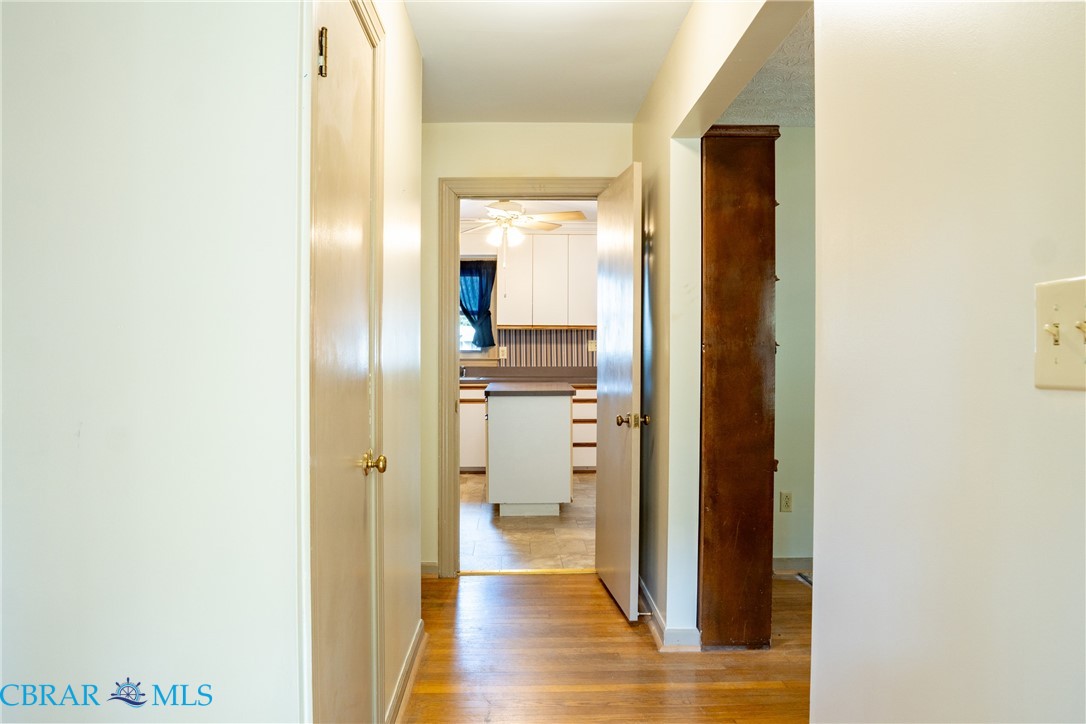 8335 Little England Road Hayes, VA 23072 - Photo 5 of 23