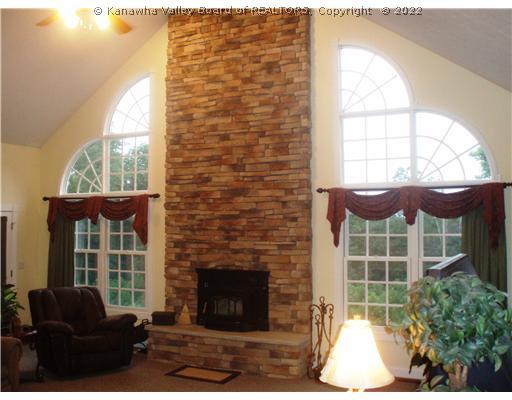 443 Peach Ridge Road Hurricane, WV 25526 - Photo 3 of 16 Den/Family/Great Room.