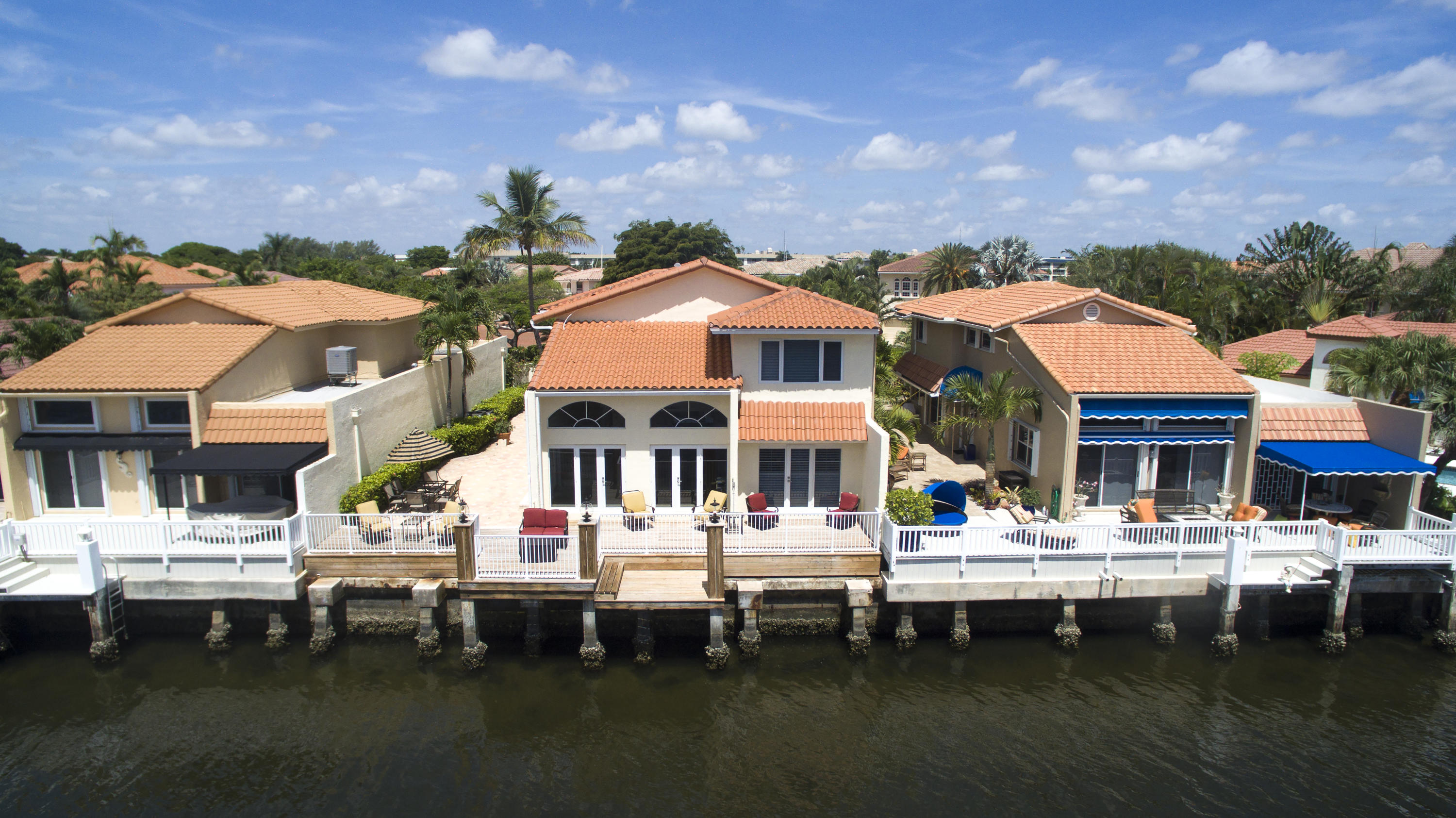 655 Pelican Way Delray Beach, FL 33483 - Photo 1 of 31 back
