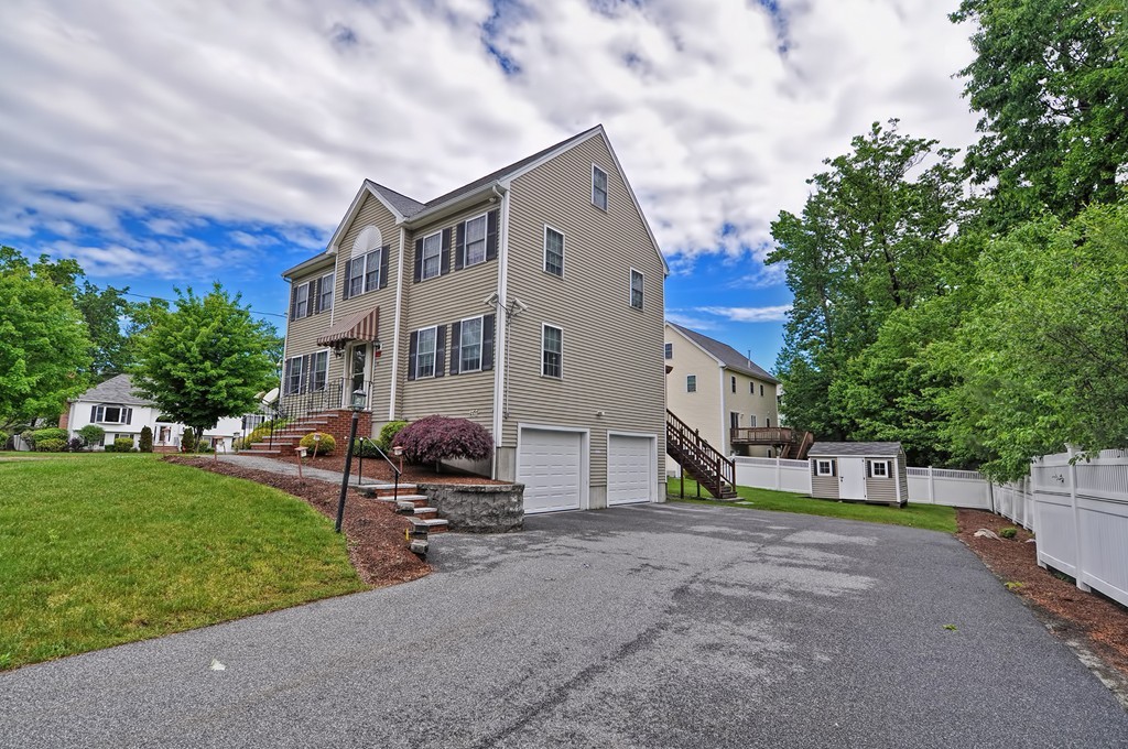 95 Mink Run Road Wilmington, MA 01887 - Photo 3 of 27 Gallery Image 3