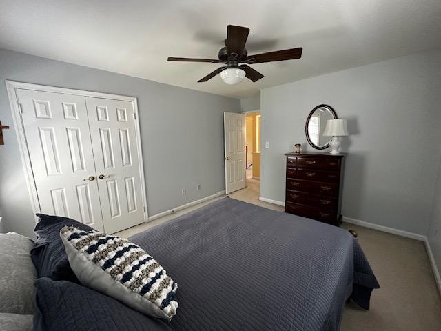 8229 Bell Lane Vienna, VA 22182 - Photo 37 of 41 a bedroom with a bed and a window