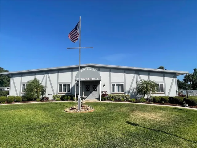 a view of a tennis court