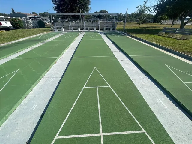 a bathroom with a toilet