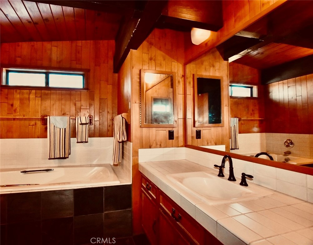 29551 Springwood Court Tehachapi, CA 93561 - Photo 12 of 19 a kitchen with a sink and a cabinets