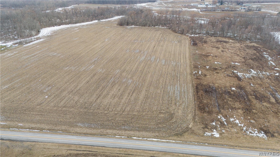 2684 Daniels Road Wilson, NY 14172 - Photo 4 of 8