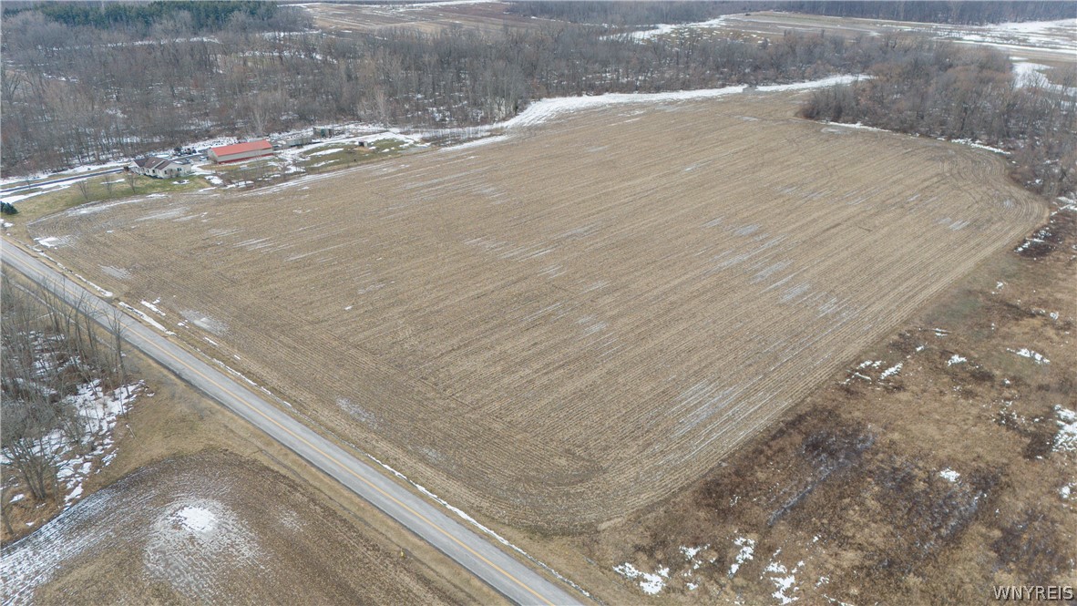 2684 Daniels Road Wilson, NY 14172 - Photo 5 of 8