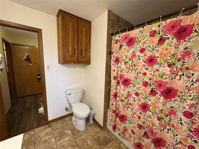 $330,000 | 6989 Farm To Market Road 922, Era, TX 76238