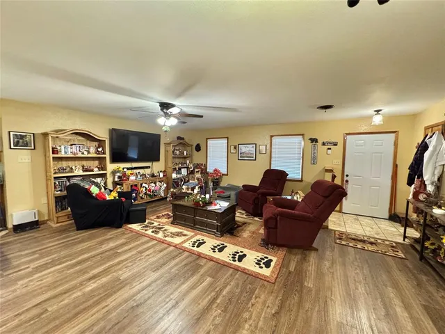 $330,000 | 6989 Farm To Market Road 922, Era, TX 76238