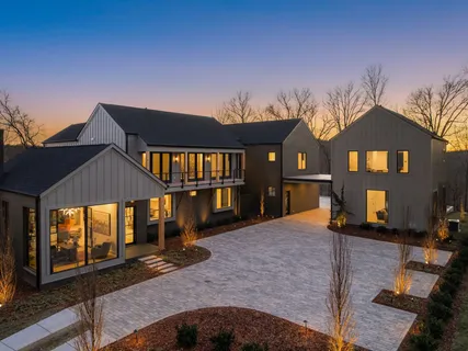 $8,250,000 | 3976 New Highway 96 West, Franklin, TN 37064