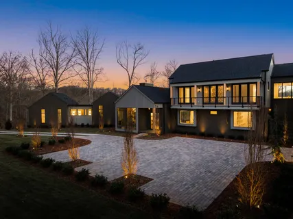 $8,250,000 | 3976 New Highway 96 West, Franklin, TN 37064