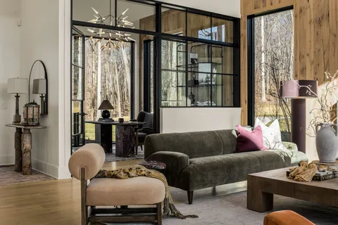 $8,250,000 | 3976 New Highway 96 West, Franklin, TN 37064